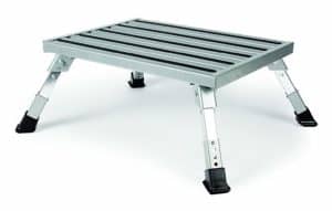 Camco Adjustable Height Aluminum Platform Step